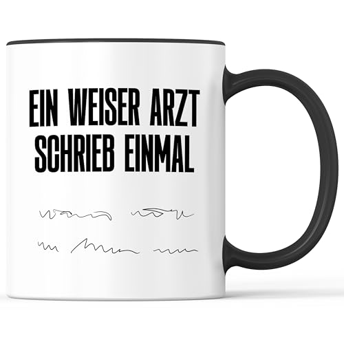 Tasse mit Spruch Weiser Arzt Unterschrift Becher Ärztin Hieroglyphen Sauklaue - lustiges Geschenk - Kaffeebecher als Geschenkidee - Kaffeetasse 330ml - Weiss-Schwarz